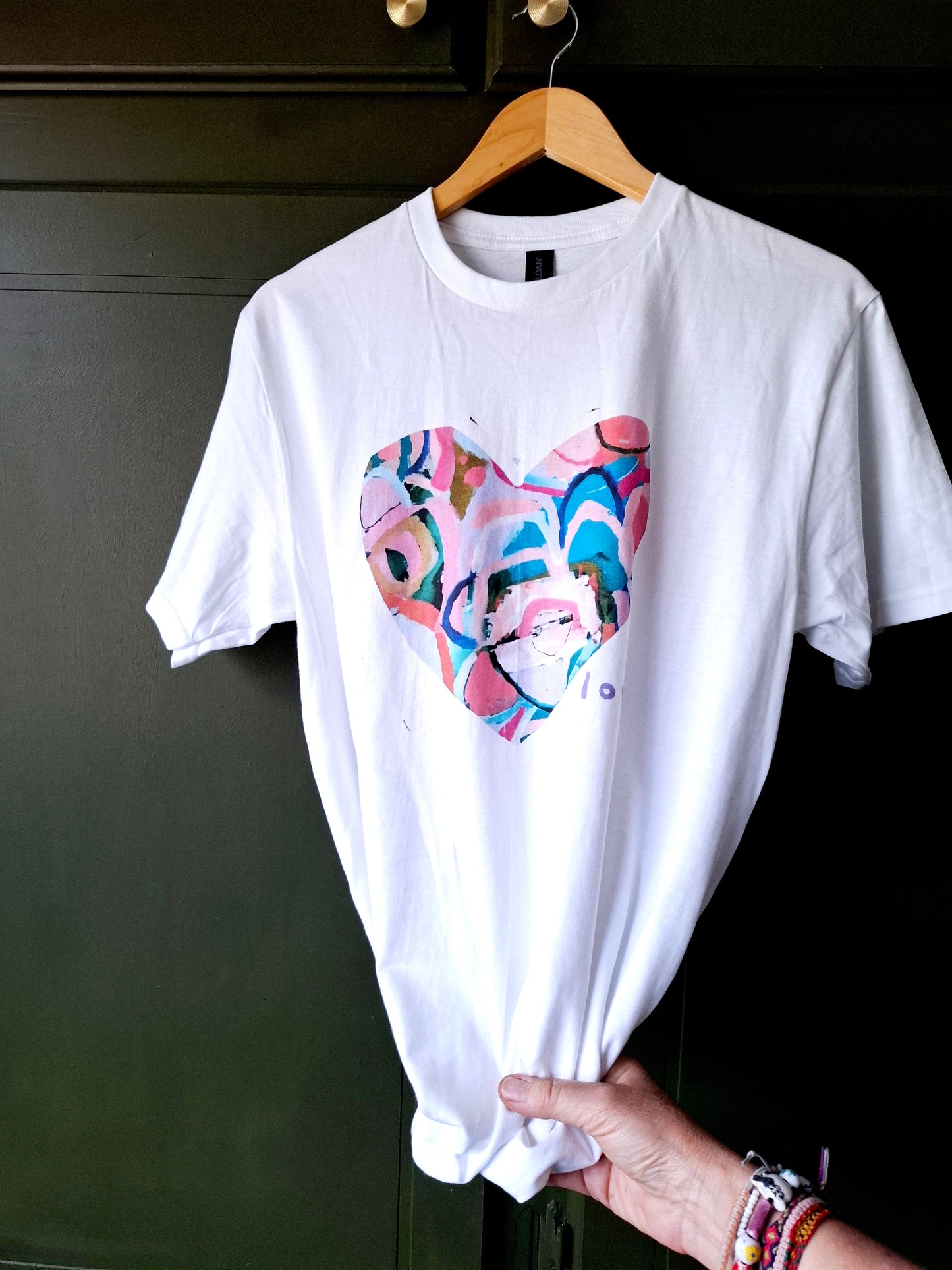 Love t-shirt - small